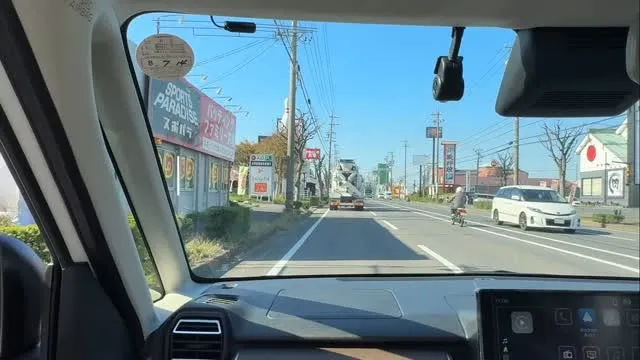 ＼店舗入口が分かりづらい…というお声から／